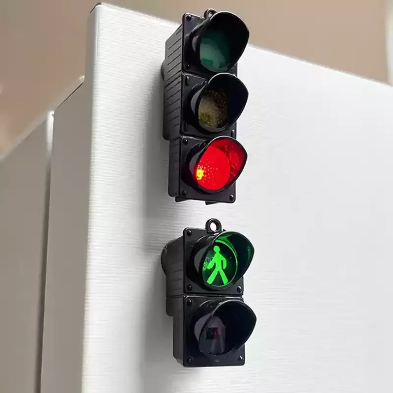 New Traffic Light Magnetic
